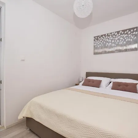 Apartman Mia Igrane Exterior photo